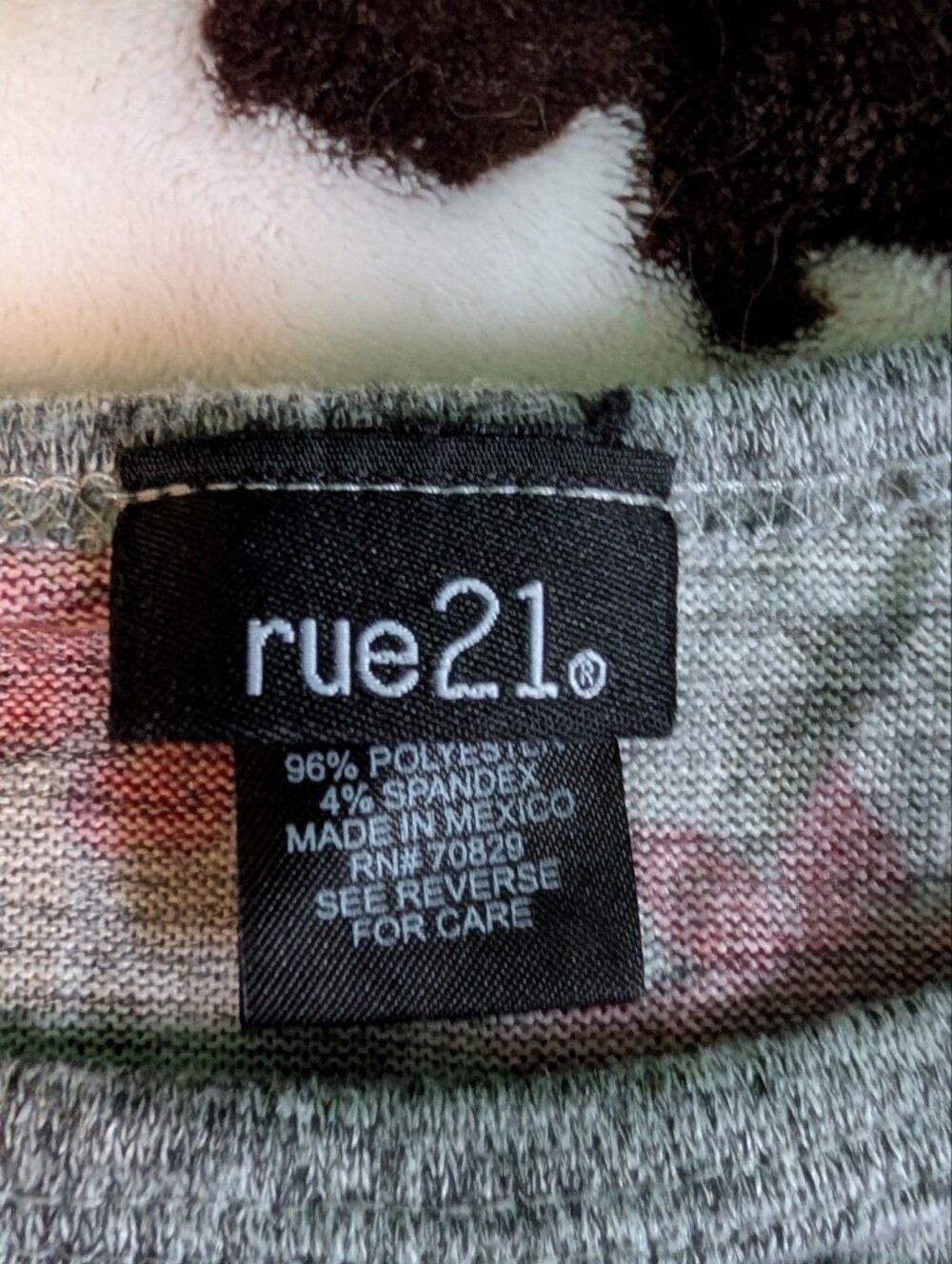 Rue21 Gray Long Sleeve Top with Red Floral Print!! - Picture 3 of 5